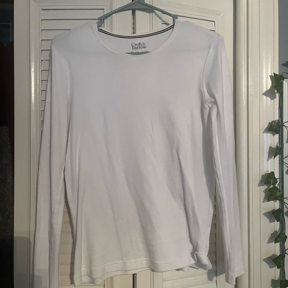 Small White Long Sleeve Shirt
